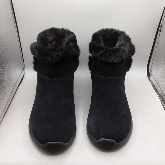 Black Boots  - Picture 2 of 14